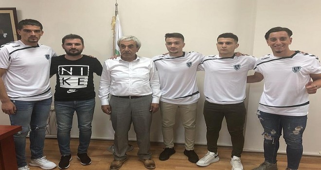 Anadolu Selçukspor'a 4 gurbetçi oyuncu