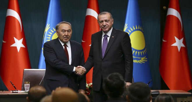 Cumhurbaşkanı Erdoğan Nazarbayev ile telefonda görüştü