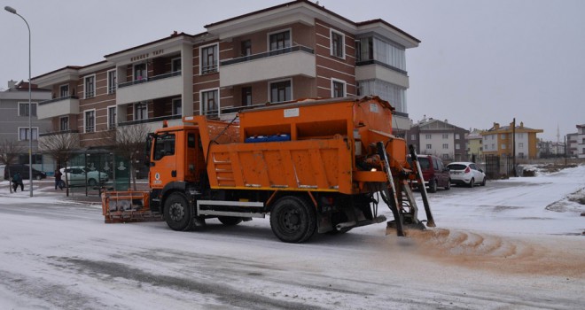 Selçuklu Belediyesinden kar mesaisi