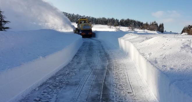 Gölcük Yaylası'nda kapanan yollar açıldı