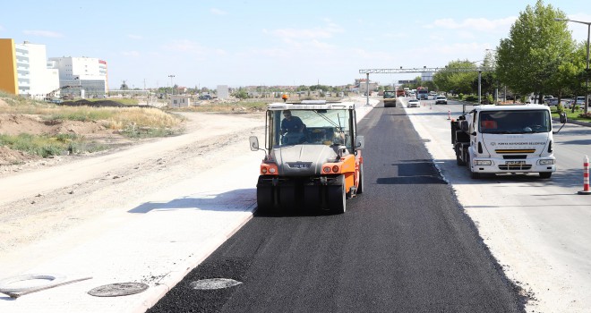 Şehir Hastanesi’nin ana giriş yolu tamam