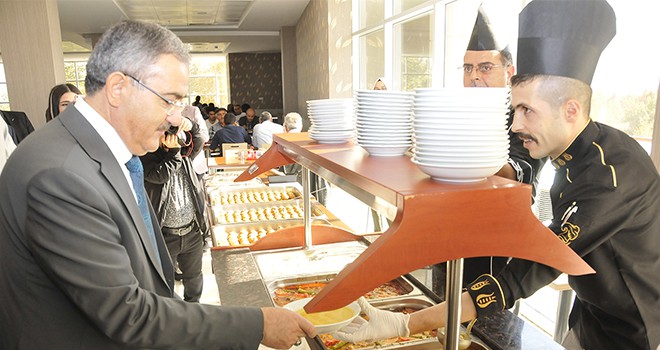 SÜ yemekhanesinde glütensiz yemek servisine başlandı