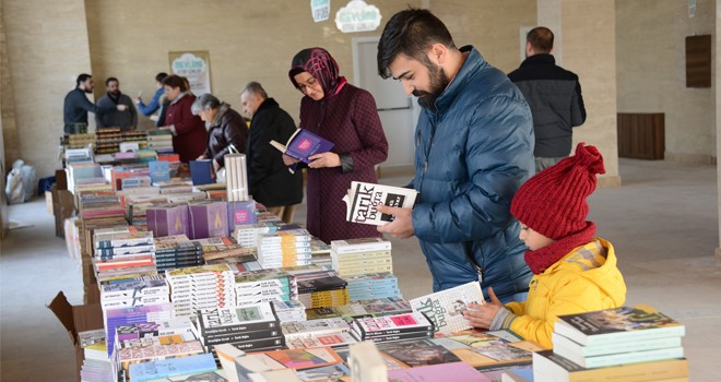 Mevlana Kitap Günleri İrfan Kültür Merkezi’nde