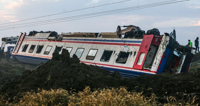 Tekirdağ'daki tren kazasında 24 kişi yaşamını yitirdi