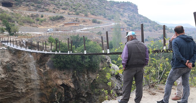 Yerköprü Şelalesi'ne asma köprü kuruluyor