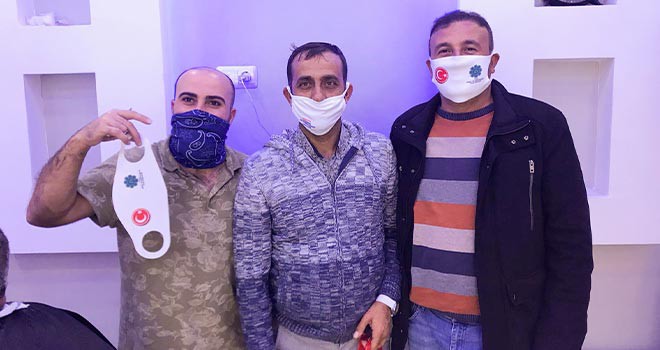 Yunak'ta esnafa maske dağıtıldı