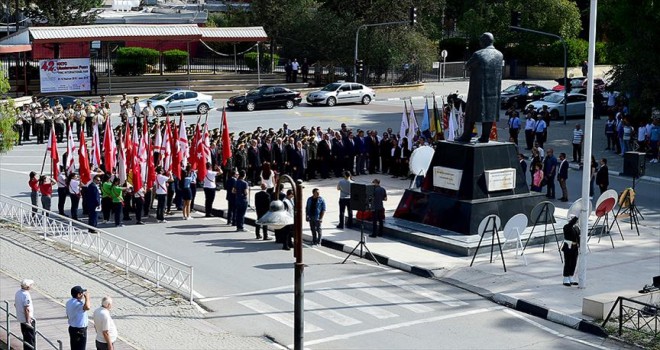 KKTC'de 19 Mayıs törenlerle kutlandı