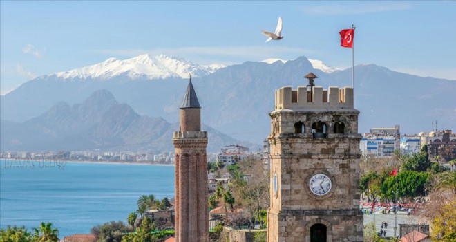 Antalya 2020'ye rekorla başladı