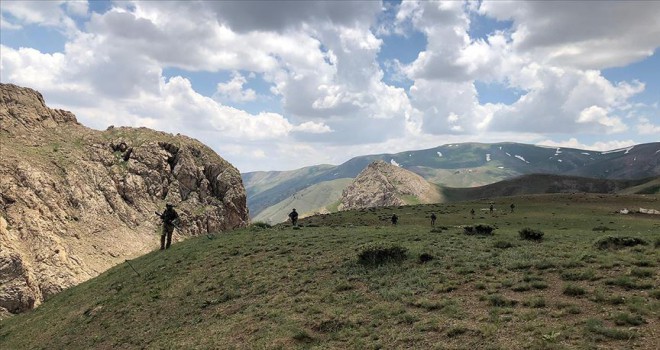 Hakkari'de bir asker şehit oldu