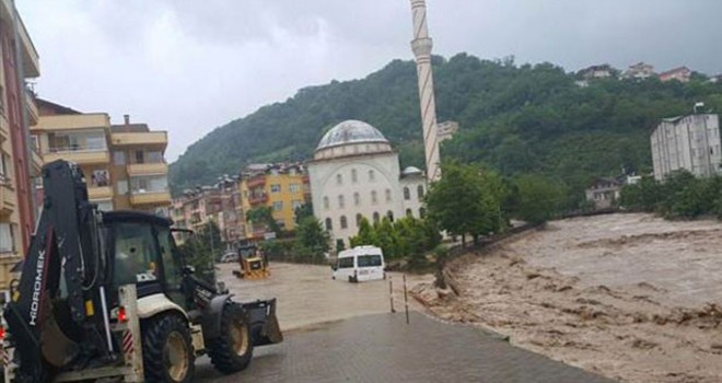 Afetin etkisi 5. günde de devam ediyor