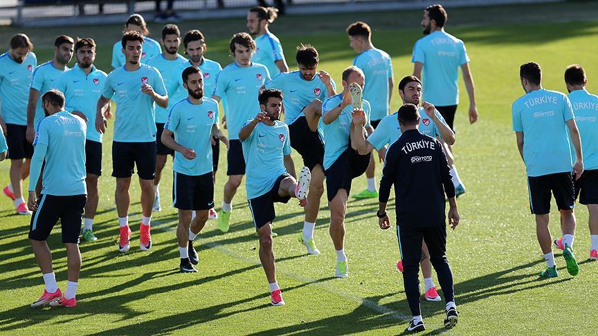 A Milli Futbol Takımı Kosova maçı hazırlıklarını sürdürdü