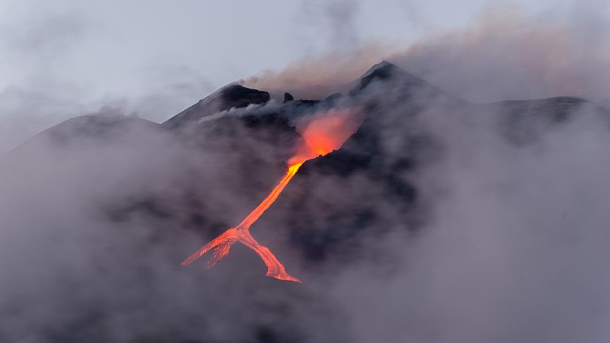 Meksika'da Popocetepetl Yanardağı patladı