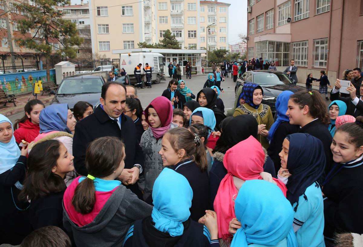 Başkan Altay, Öğrencilerle Buluşmaya Devam Ediyor