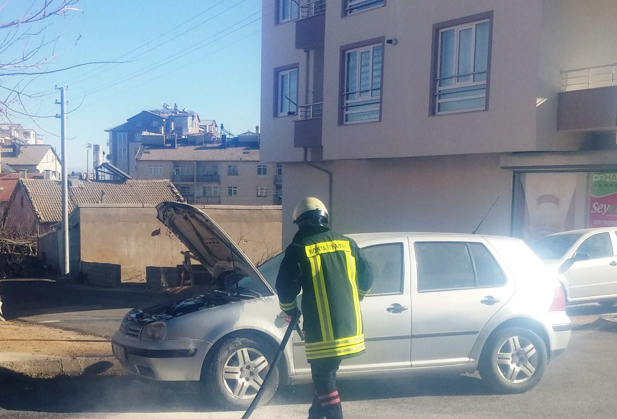 Konya Seydişehir'de Oto Takviye Yapılırken Alev Aldı