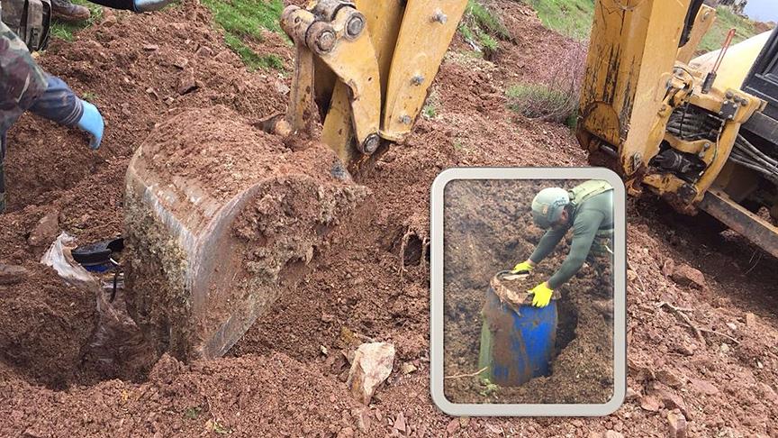 Lice'de toprağa gömülü 3 ton esrar ele geçirildi