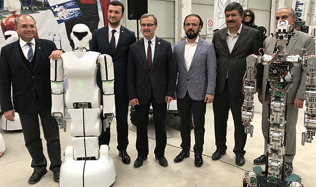 Türkiye'nin ilk insansı robot fabrikası açıldı