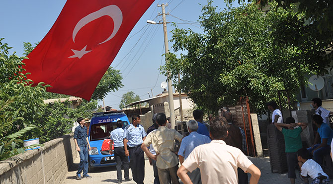 Tuzla'daki polise saldırı