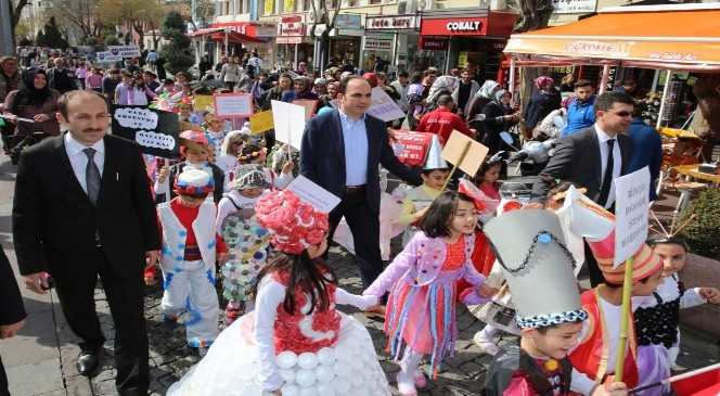 Sedep İlkokul Öğrencilerinden Temizlik Yürüyüşü