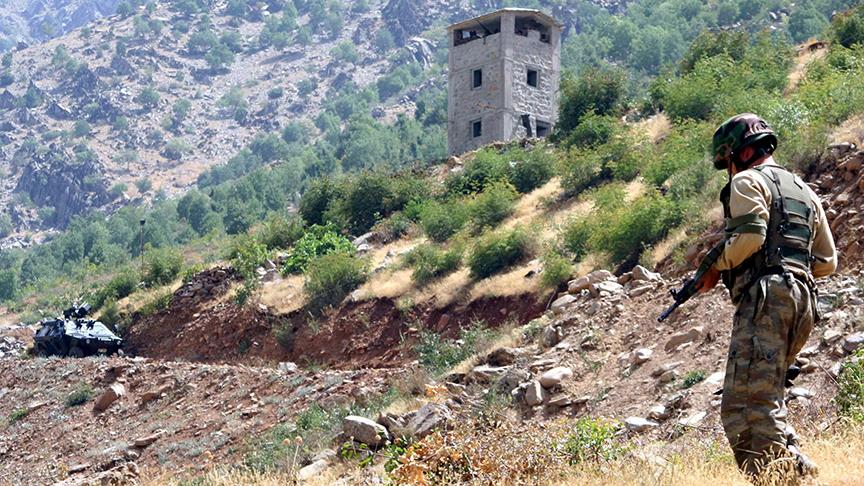 Batman'da jandarma karakoluna terör saldırısı