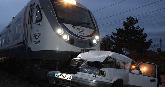 Konya’da Tren Otomobile Çarptı 1 ölü