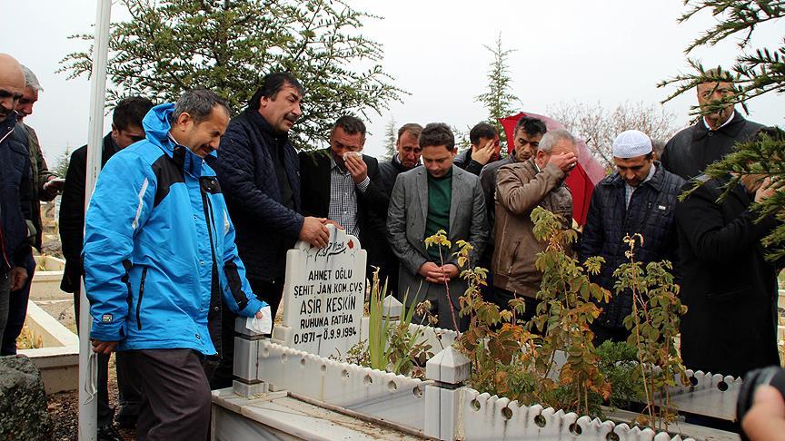 Silah arkadaşlarından şehide vefa