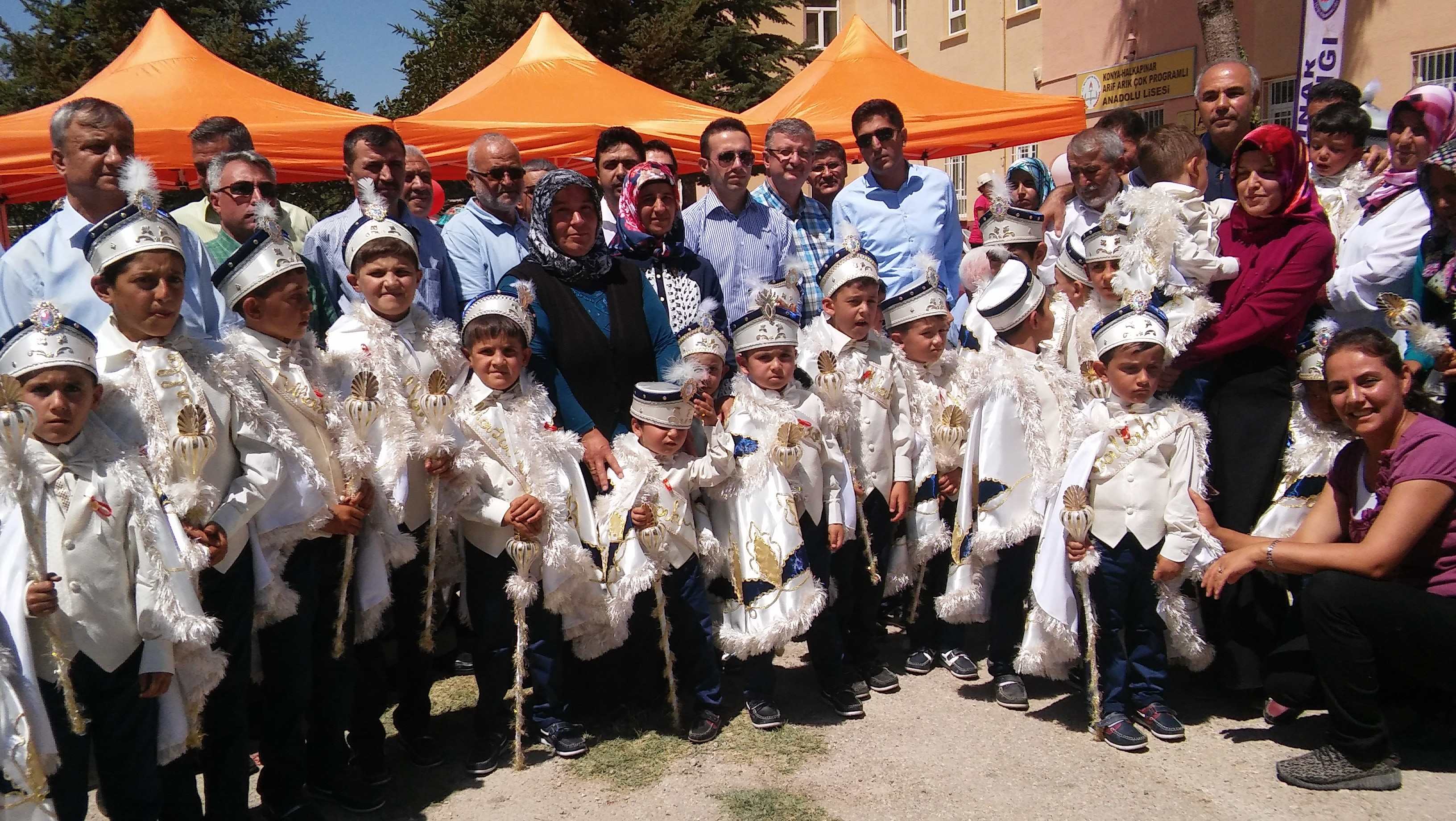 Halkapınar'da 30 çocuk sünnet edildi