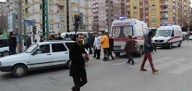 Konya Merkez Nalçacı Caddesinde Kaza 2 yaralı