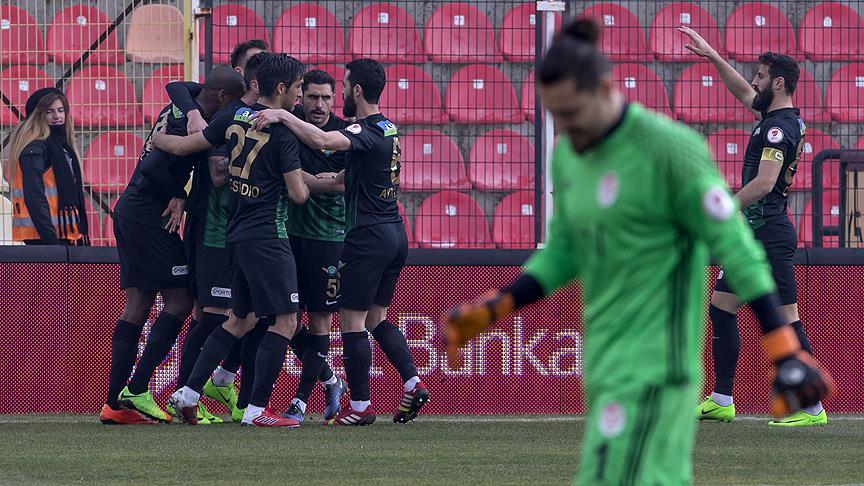 Akhisar Belediyespor çeyrek finale yükseldi