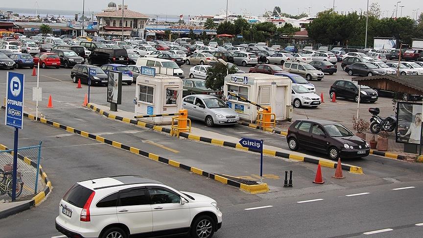 İSPARK'larda İstanbulkart ile ödeme dönemi