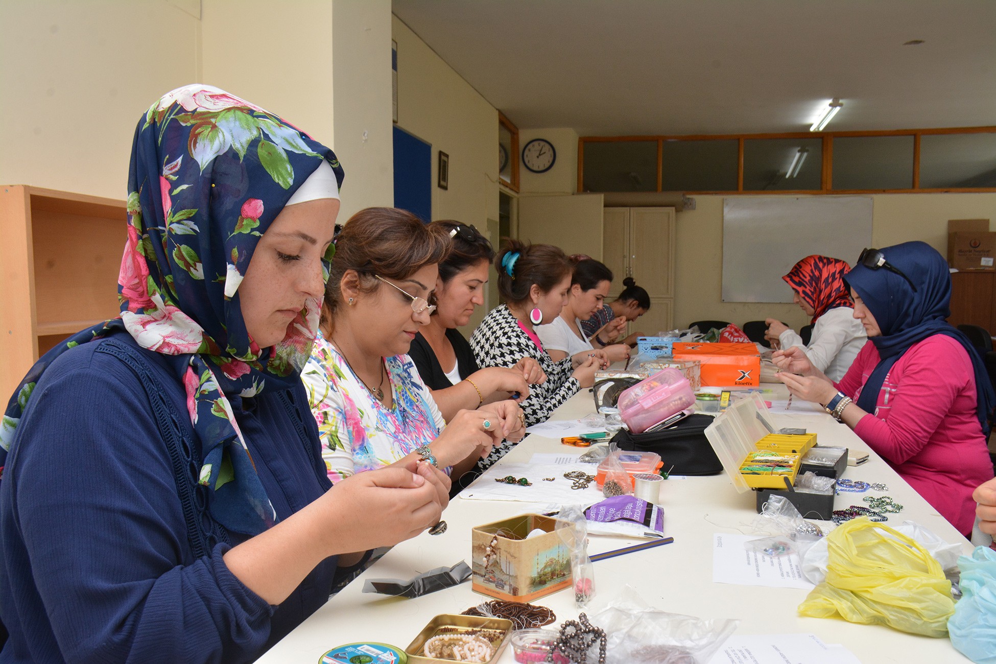 Öğretmen adayları KOMEK’ler için ter döktü