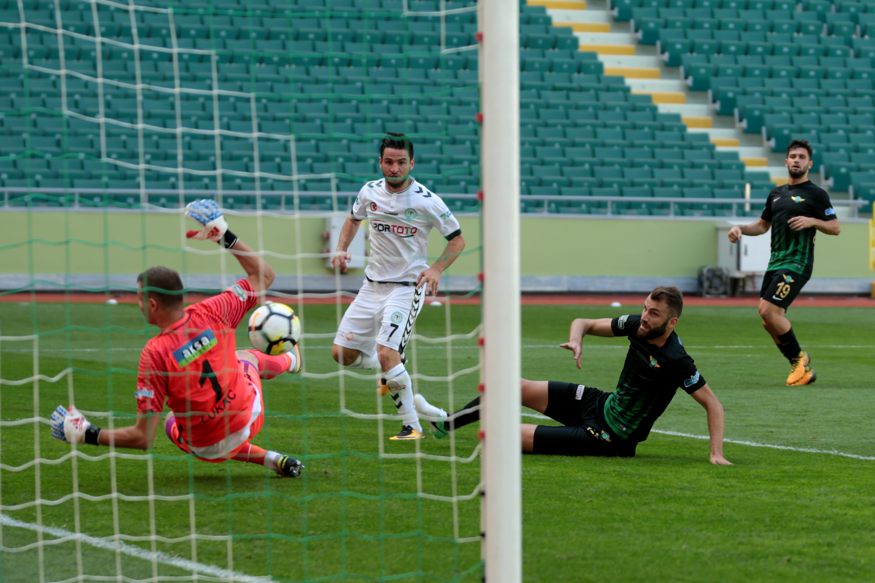 Konyaspor galibiyeti hatırladı!