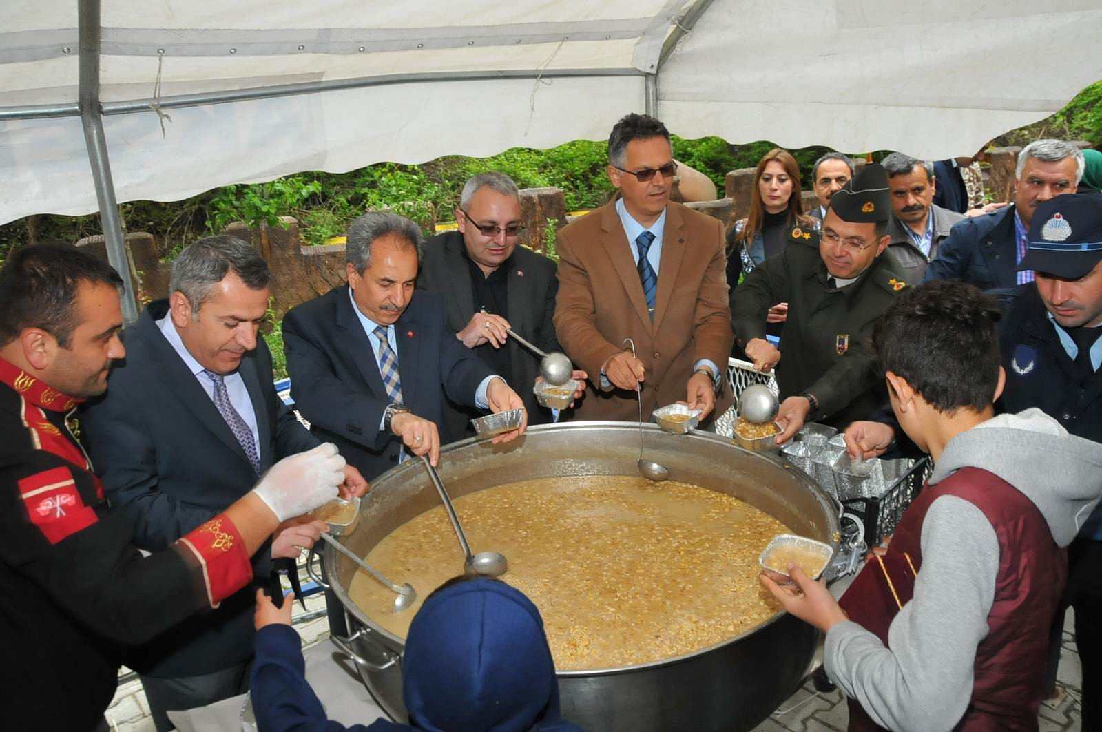 Akşehir Belediyesi’nden Hıdrellez Etkinliği