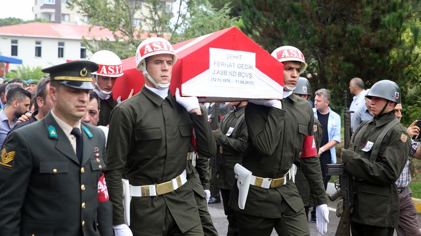 Doğum gününde son yolculuğuna uğurlandı