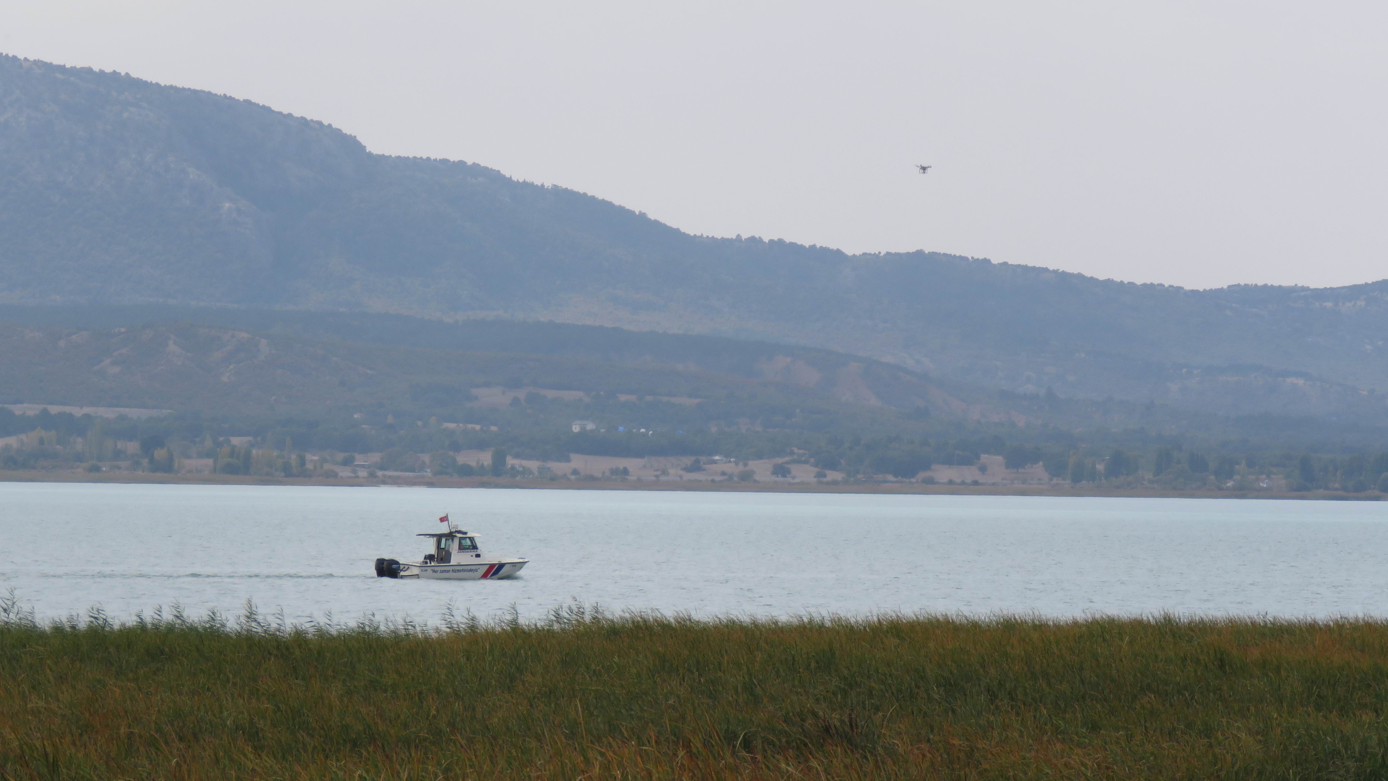 Beyşehir Gölü’nde elektro şokla avlanmaya droneli operasyon