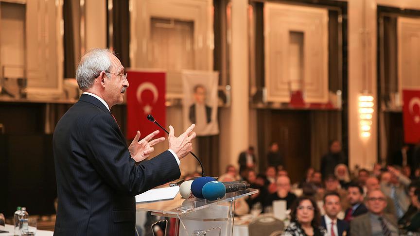 CHP Genel Başkanı Kılıçdaroğlu, sanatçılarla bir araya geldi