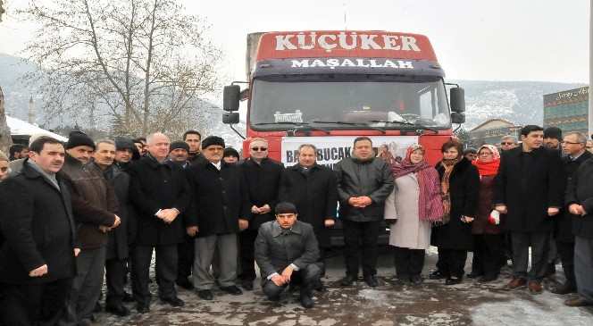 Akşehir AK Parti'den Bayır-Bucak'a Yardım TIR'ı