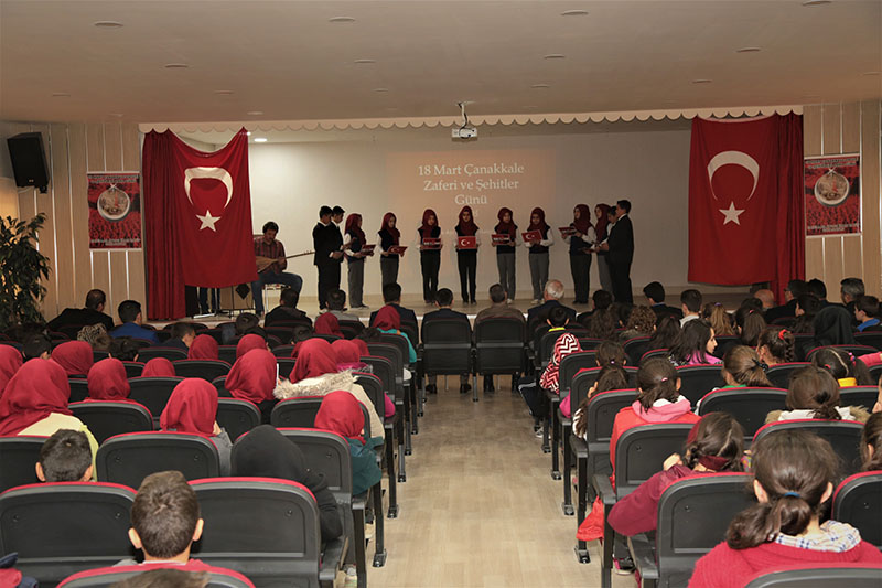 Şehitleri Anma Günü ve Çanakkale Deniz Zaferi'nin 102. yılı