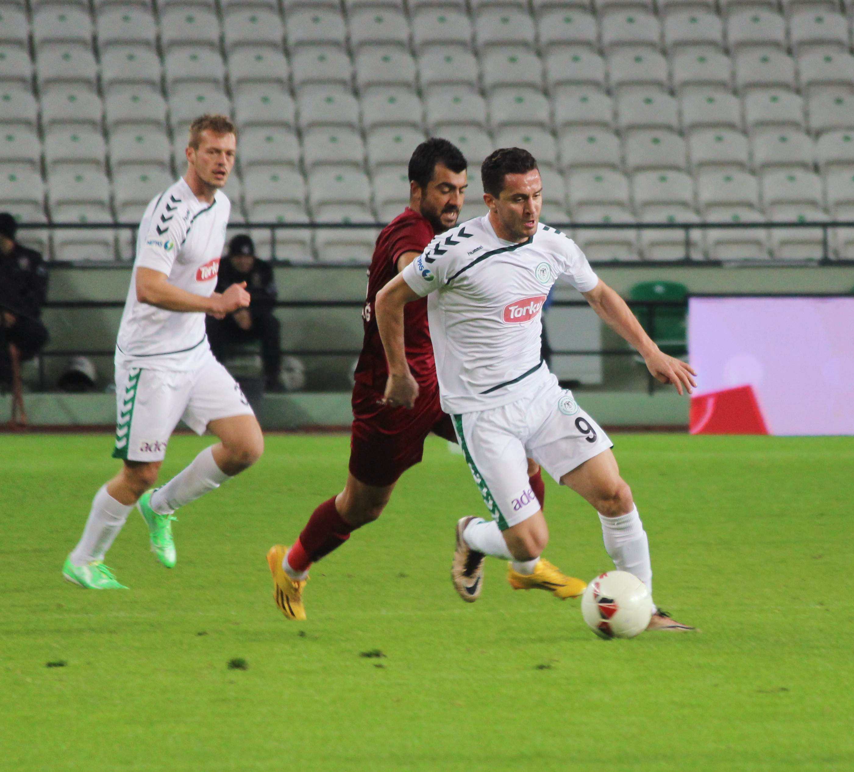 Torku Konyaspor sahasında İnegölspor’u 2-0 mağlup etti.