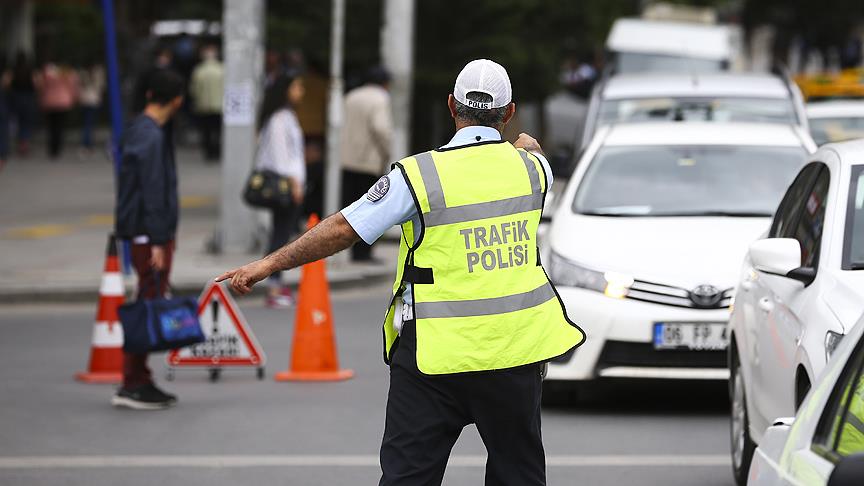 Eş zamanlı trafik denetiminde 170 bin araç ve sürücü kontrol edildi