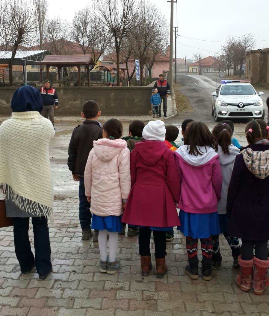 Kulu’da Jandarmadan Öğrencilere Trafik Eğitimi