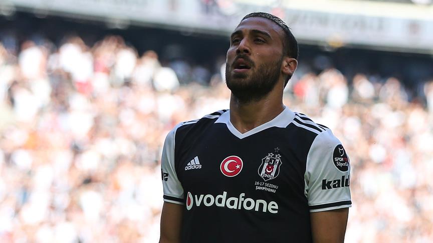 Tosun, Fenerbahçe karşısında ilk peşinde