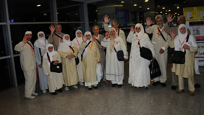 İlk Hacı kafilesi yola çıkıyor