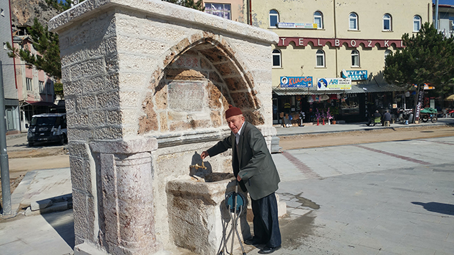 Tarihi çeşme hayat buldu