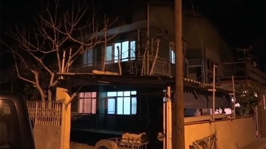 PKK'lı baba ile kızın evinden FETÖ üyeleri çıktı