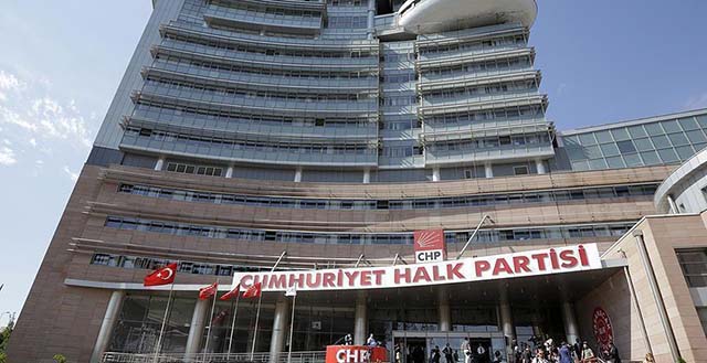 CHP’de kongre takvimi işliyor