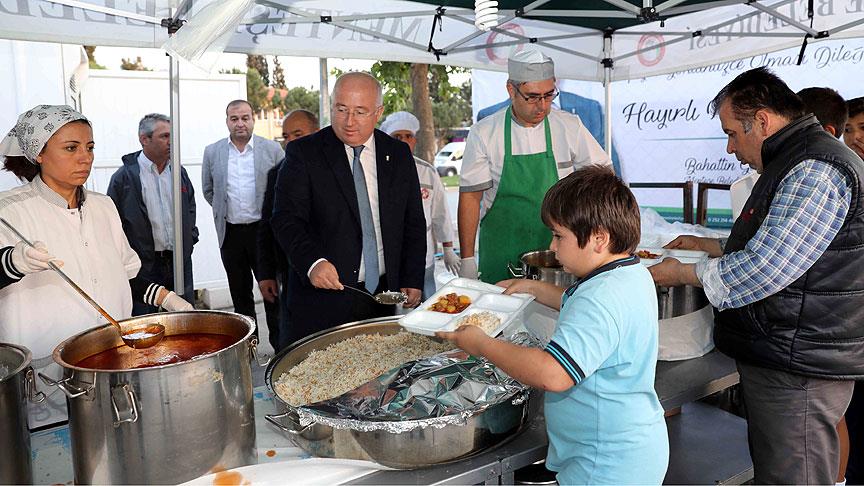 İftar vermek için 5 ay önceden sıraya giriyorlar