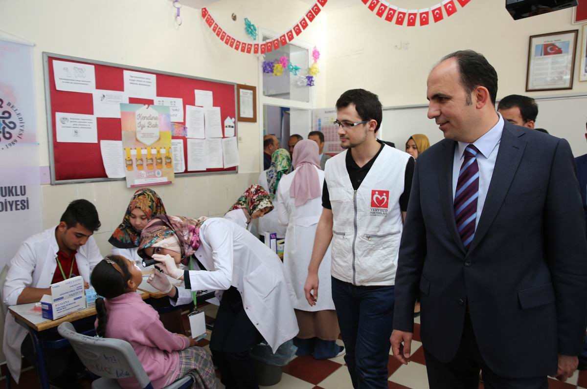 Sızma'da Öğrencilere Sağlık Taraması