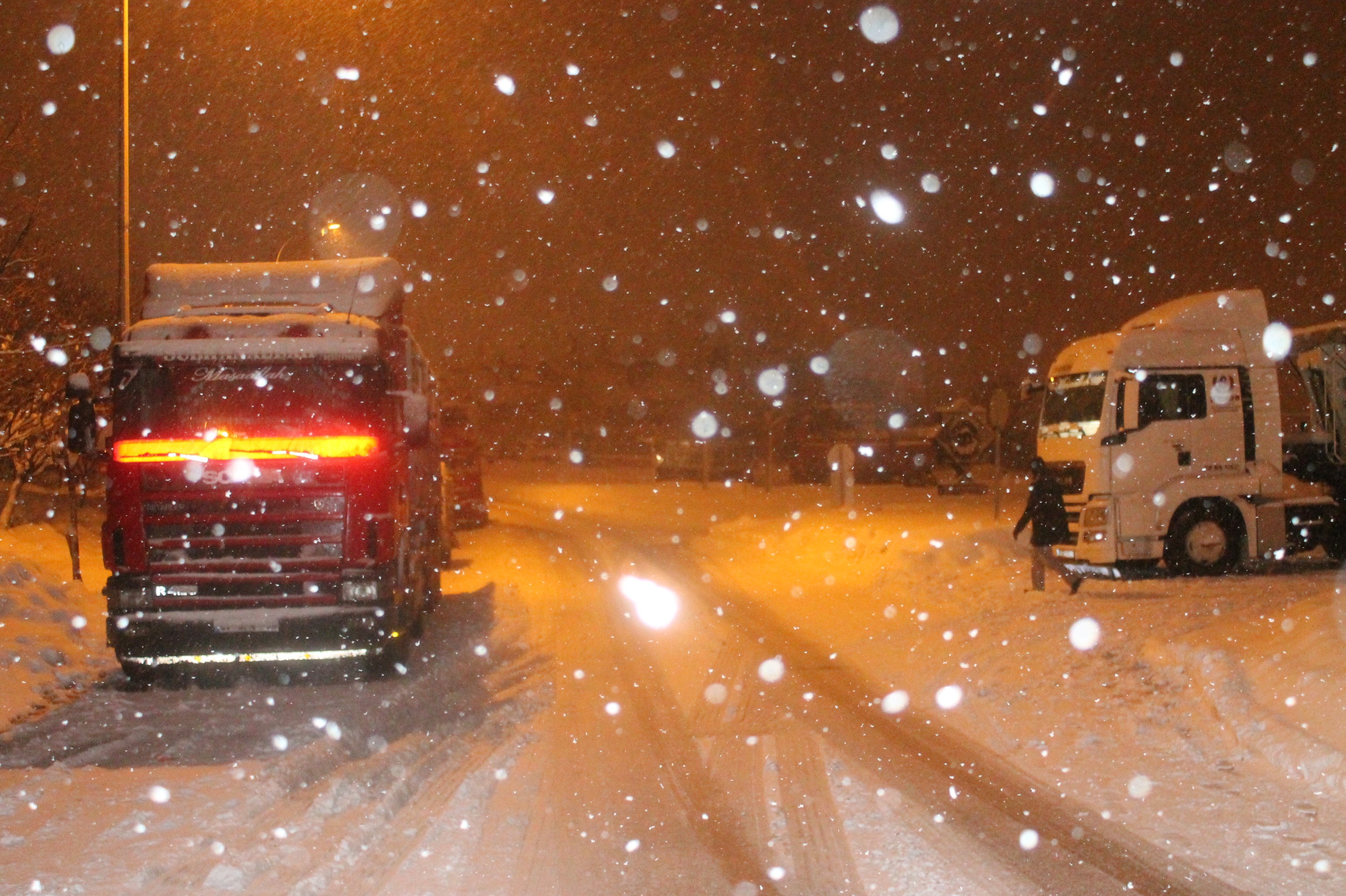 Konya'da bazı yollar ulaşıma kapandı