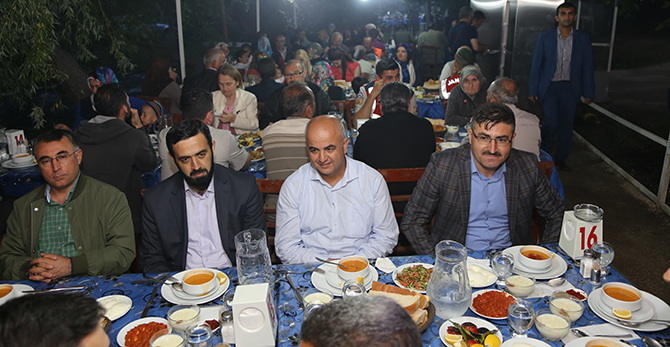 Halkapınar'da şehit ve gazi yakınları iftarda buluştu