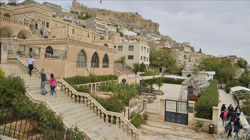 Mardin'de yenilenen 'Kültür Sokağı' açıldı